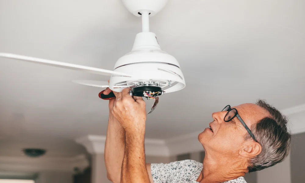 how long to install ceiling fan
